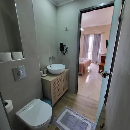 Lägenhetshotell Paradise Bar Plános