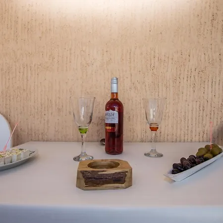 Paradise Bar Plános