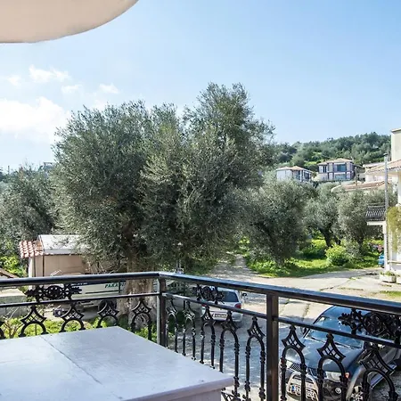 Lägenhetshotell Paradise Bar Plános