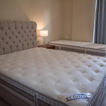 Aparthotel Paradise Bar